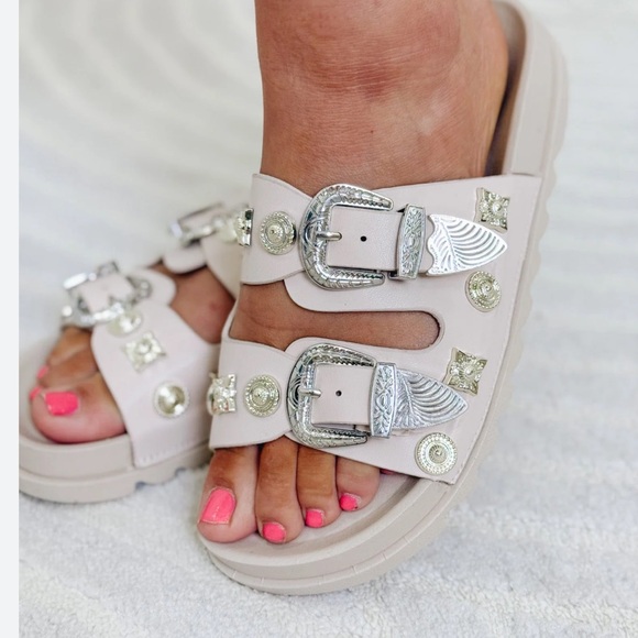 Wild Diva Shoes - Wild diva sandals